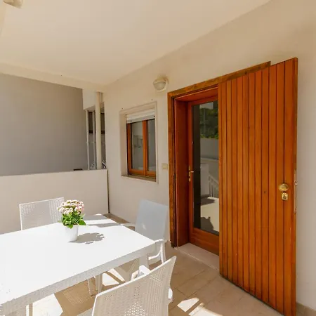 Apartman Oleandro Mattinata